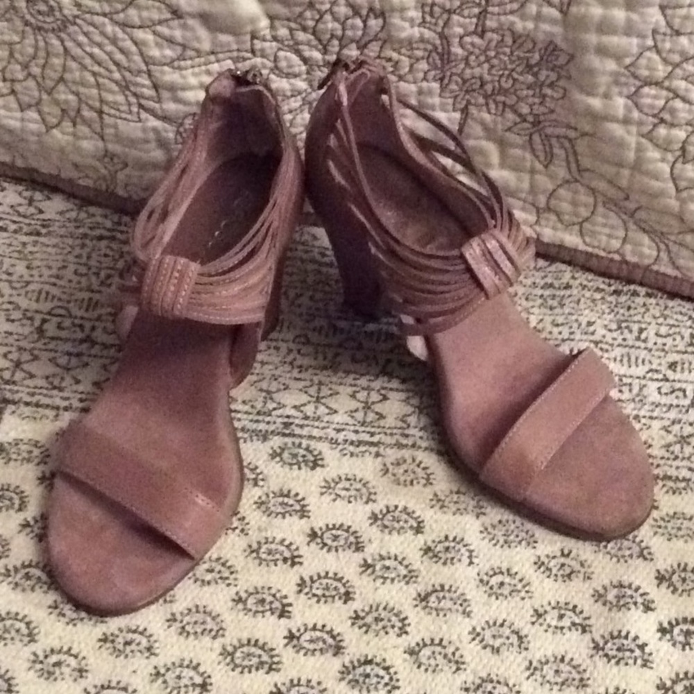 Aerosoles rose high heel sandals